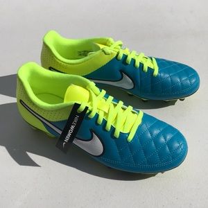 Nike Tiempo Rio II sports cleats size 7.5